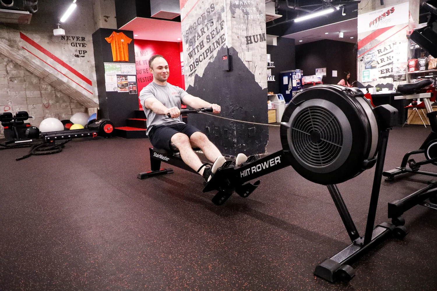 Rowing training at UFC Gym Ogikubo
